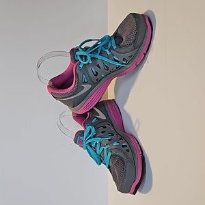 Nike, Dual Fusion, running sneakers. Size 9.5.